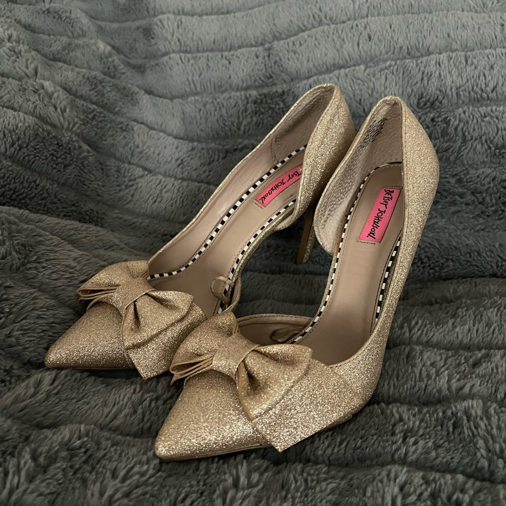 Betsey Johnson Sparkling Gold Heels with Bow